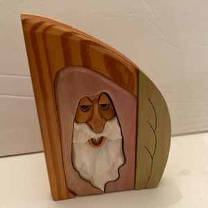 Robert Pitz original artwork from Maryville TN wood craved Wizard pencil holder